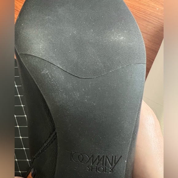 Lace-Up Zipper Cylinder Heel Boots . Leather. Heeled booties - Picture 9 of 9